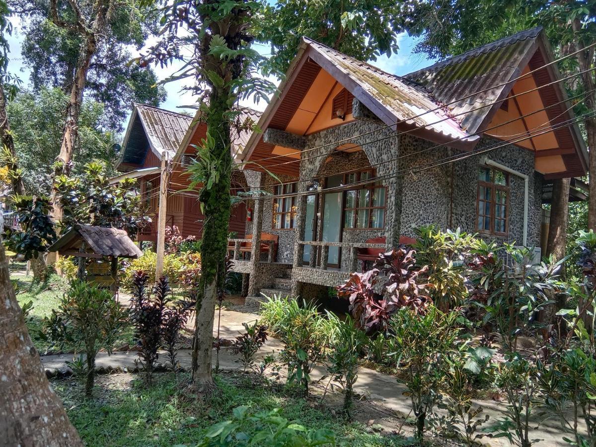 Tree Tops River Huts Khao Sok National Park Exterior foto