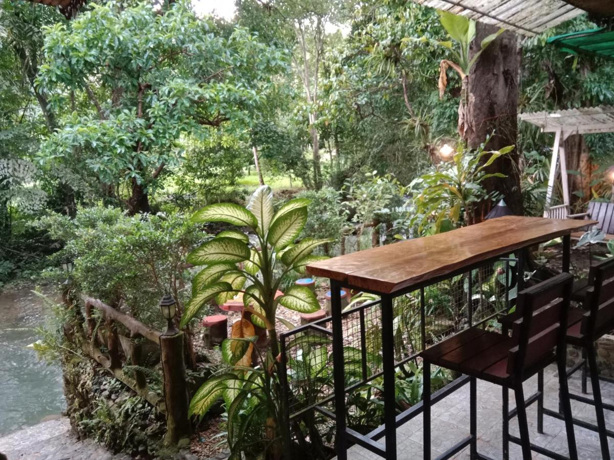 Tree Tops River Huts Khao Sok National Park Exterior foto
