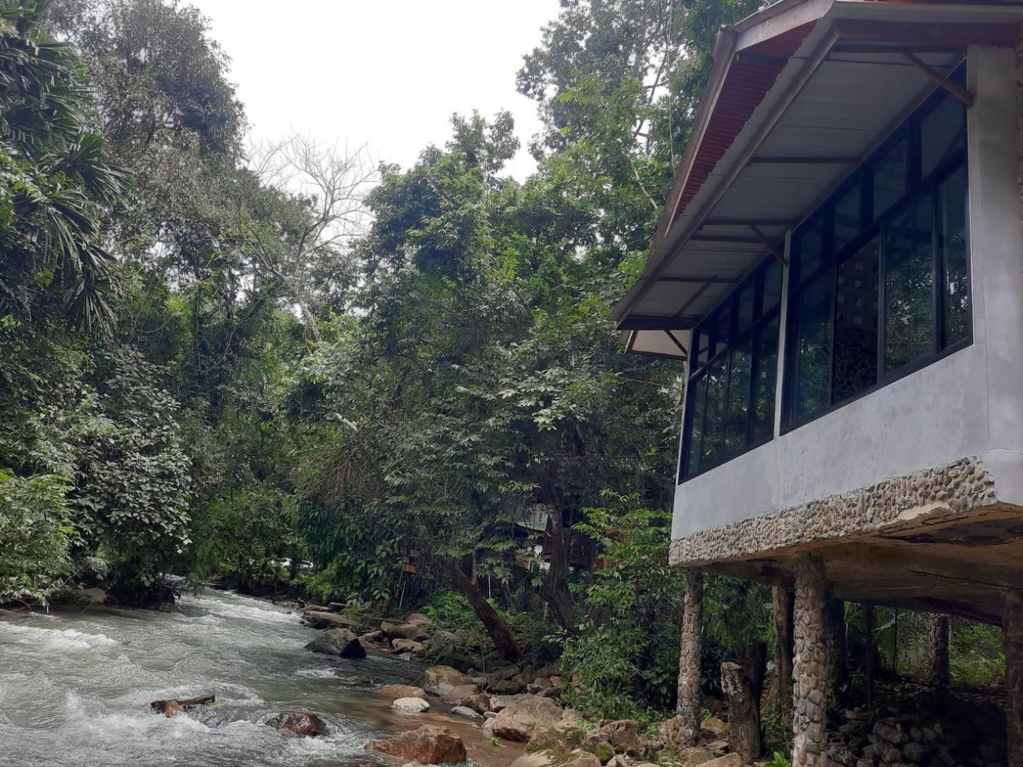 Tree Tops River Huts Khao Sok National Park Exterior foto